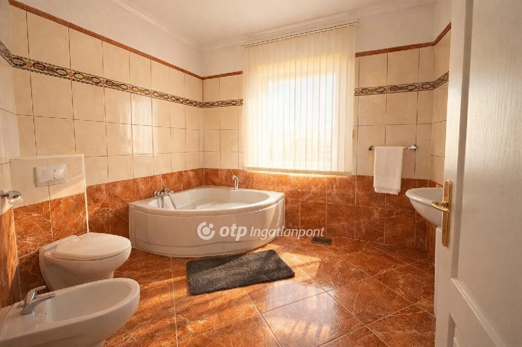 Eladó Ház, Budakeszi