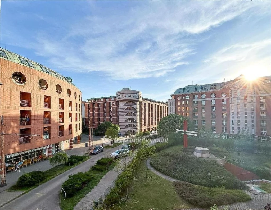 Eladó Lakás, Budapest 8. ker.