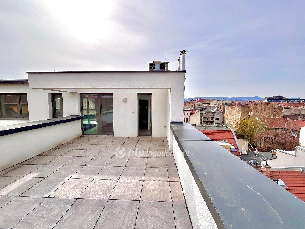 Eladó Lakás, Budapest 8. ker.