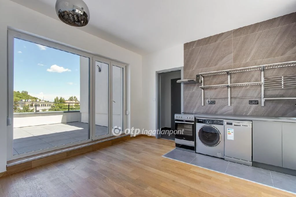 Eladó Lakás, Budapest 2. ker.