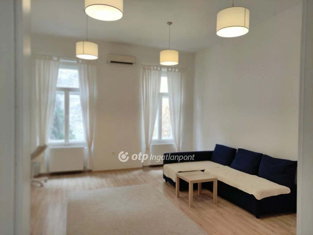 Eladó Lakás, Budapest 8. ker.