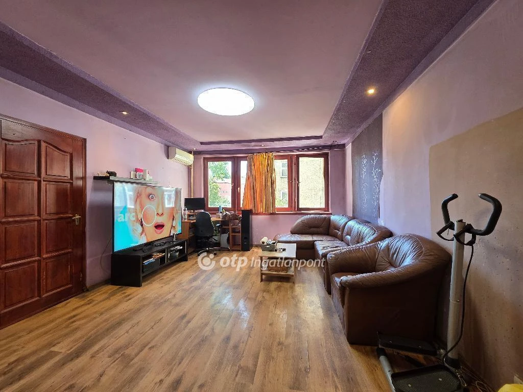 c3-1-name c2-20-name, Budapest X. kerület