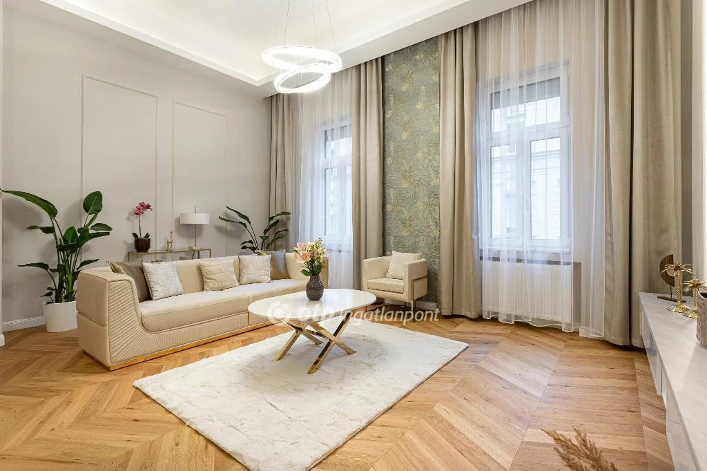 Eladó Lakás, Budapest 5. ker.