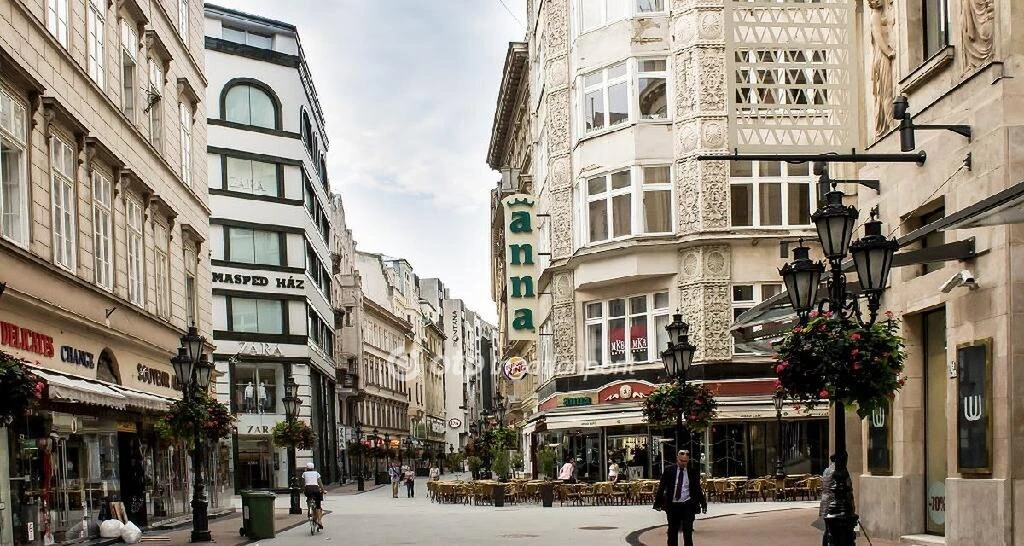 c3-1-name c2-19-name, Budapest V. kerület