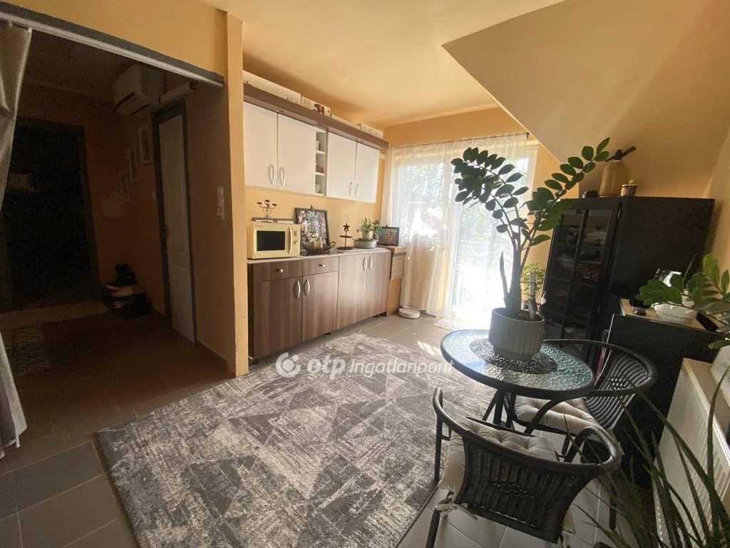 c3-1-name c2-1-name, Zamárdi