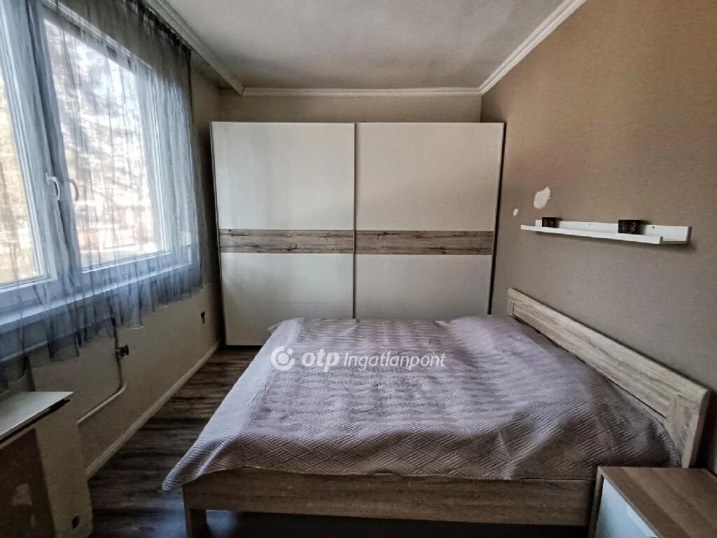 Eladó Lakás, Szigetszentmiklós