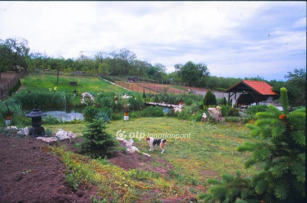 Eladó Telek, Vácrátót