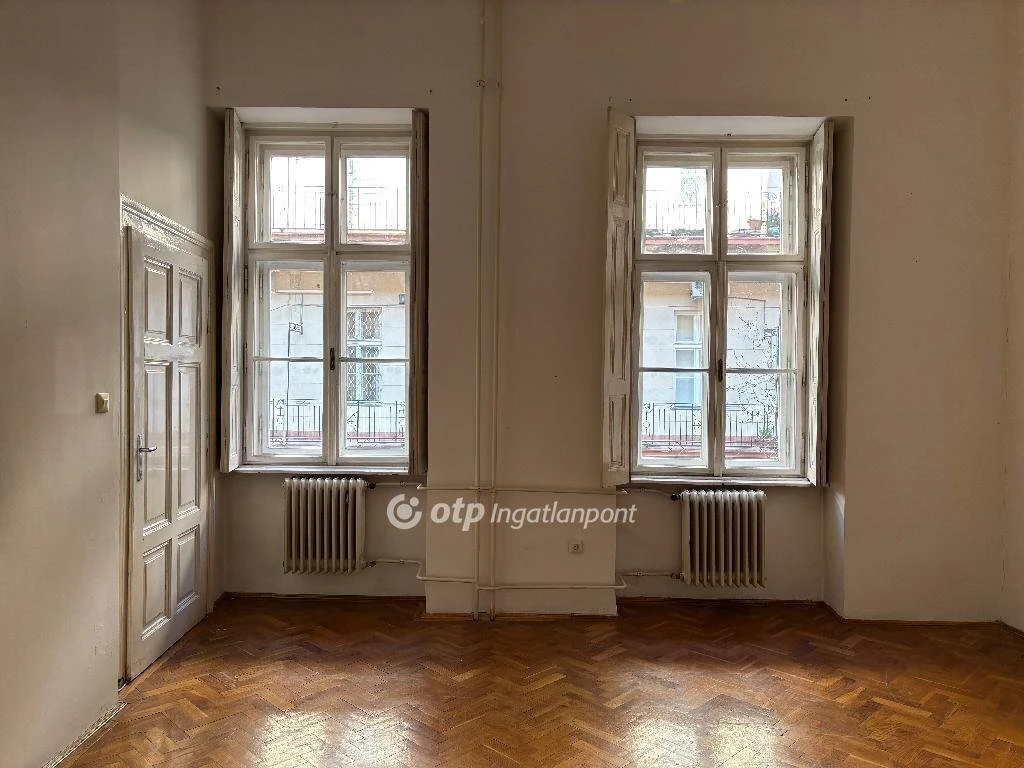 Eladó Lakás, Budapest 6. ker.