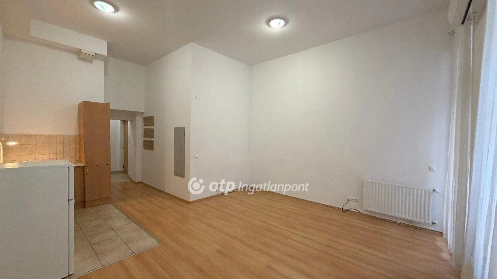 Eladó Lakás, Budapest 6. ker.