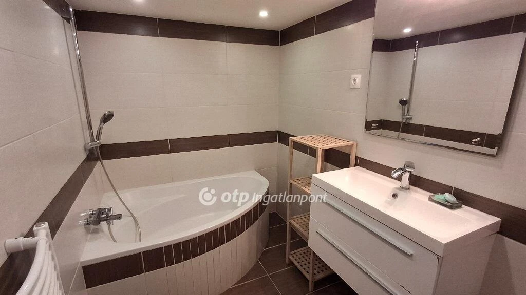 Eladó Lakás, Budapest 7. ker.