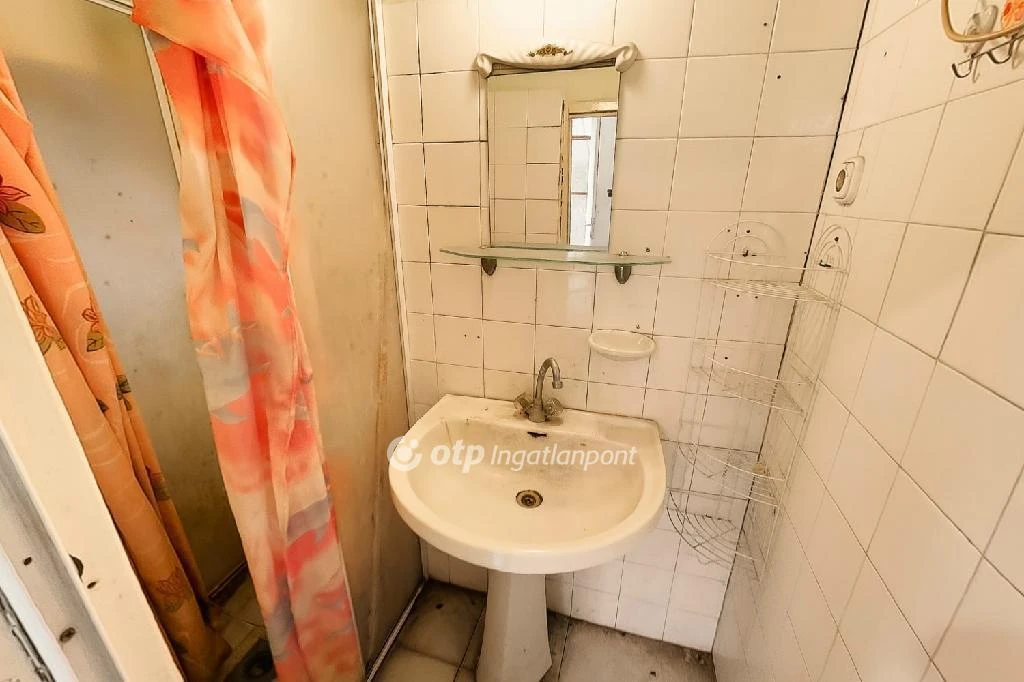 Eladó Ház, Budapest 15. ker.