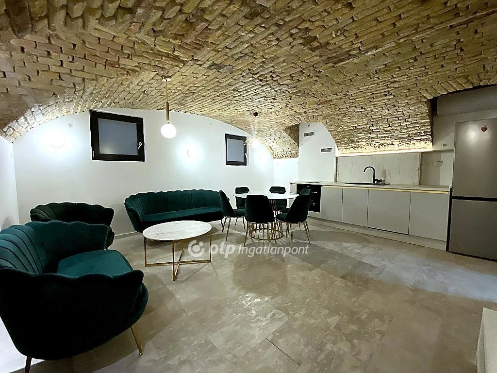 Eladó Iroda, Budapest 6. ker.