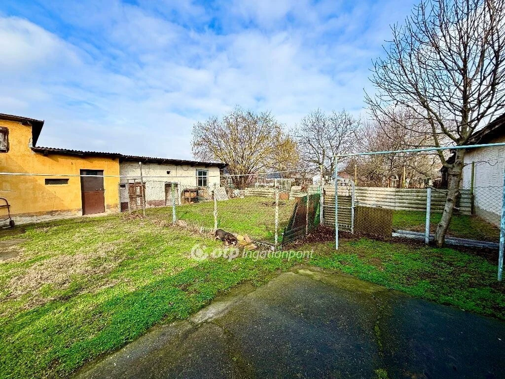 Eladó Telek, Vecsés