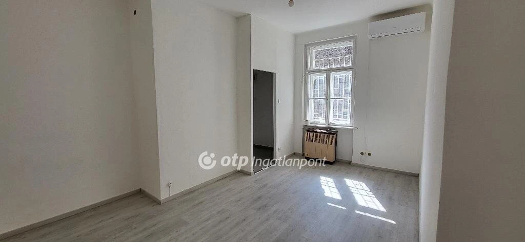 Eladó Lakás, Budapest 8. ker.