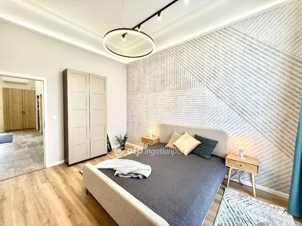 Eladó Lakás, Budapest 8. ker.