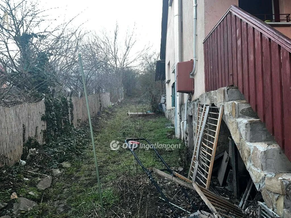 Eladó Telek, Etyek