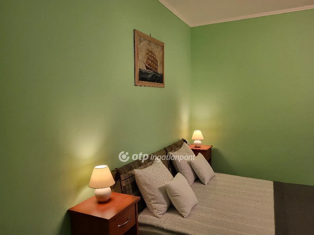 c3-1-name c2-1-name, Balatonkenese