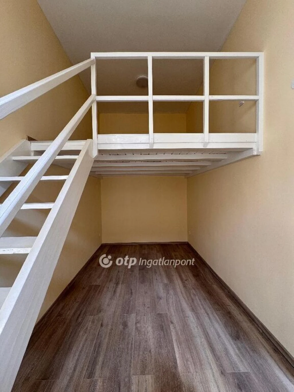 Eladó Lakás, Budapest 8. ker.