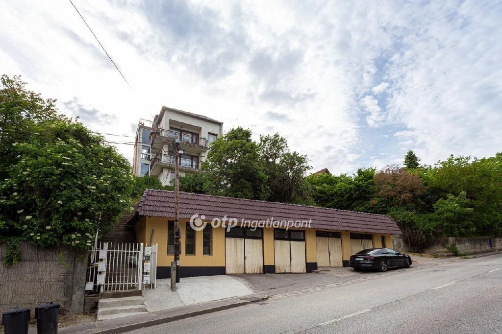 Eladó Iroda, Budapest 3. ker.