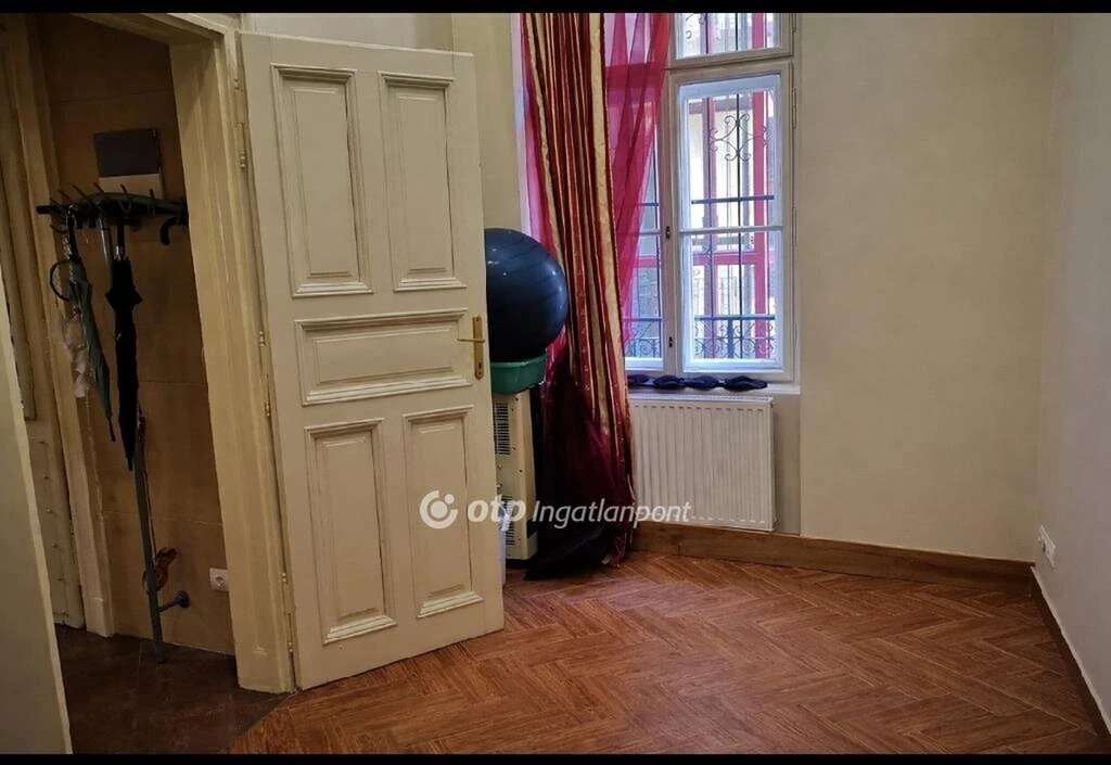 Eladó Lakás, Budapest 6. ker.