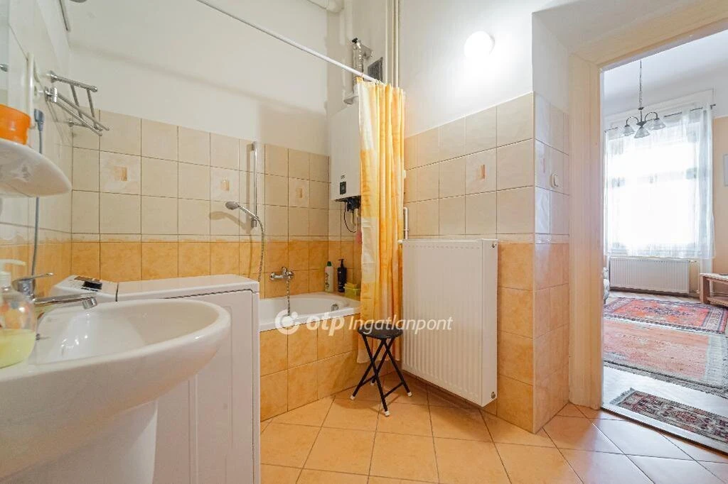Eladó Lakás, Budapest 6. ker.