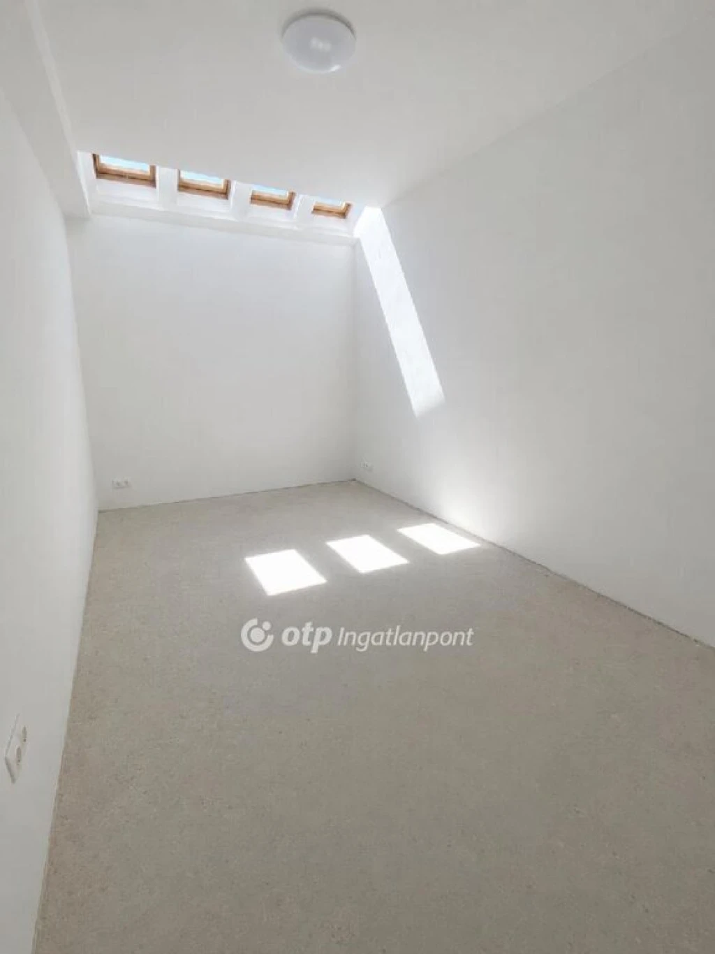 Eladó Raktár, Budapest 22. ker.