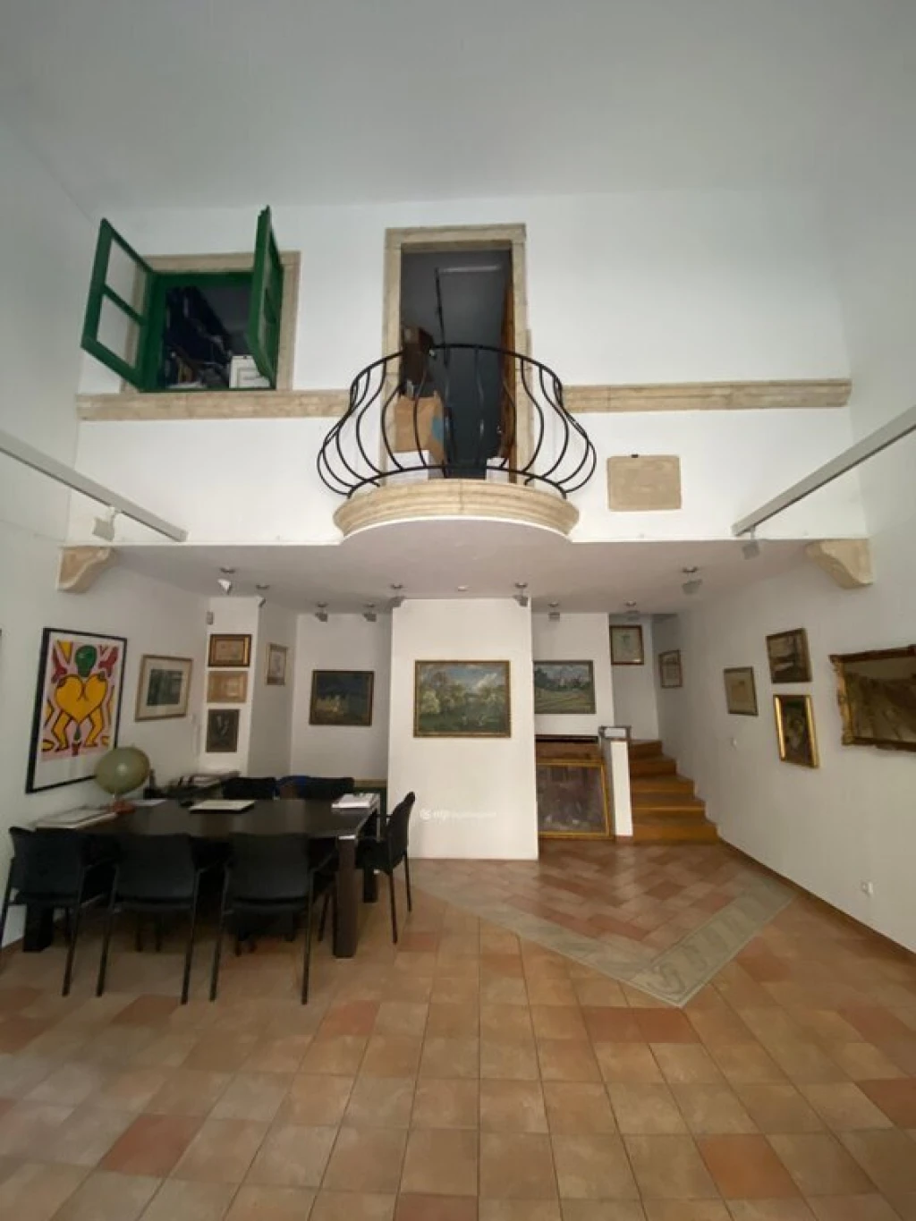 Eladó Üzlethelyiség, Budapest 5. ker.