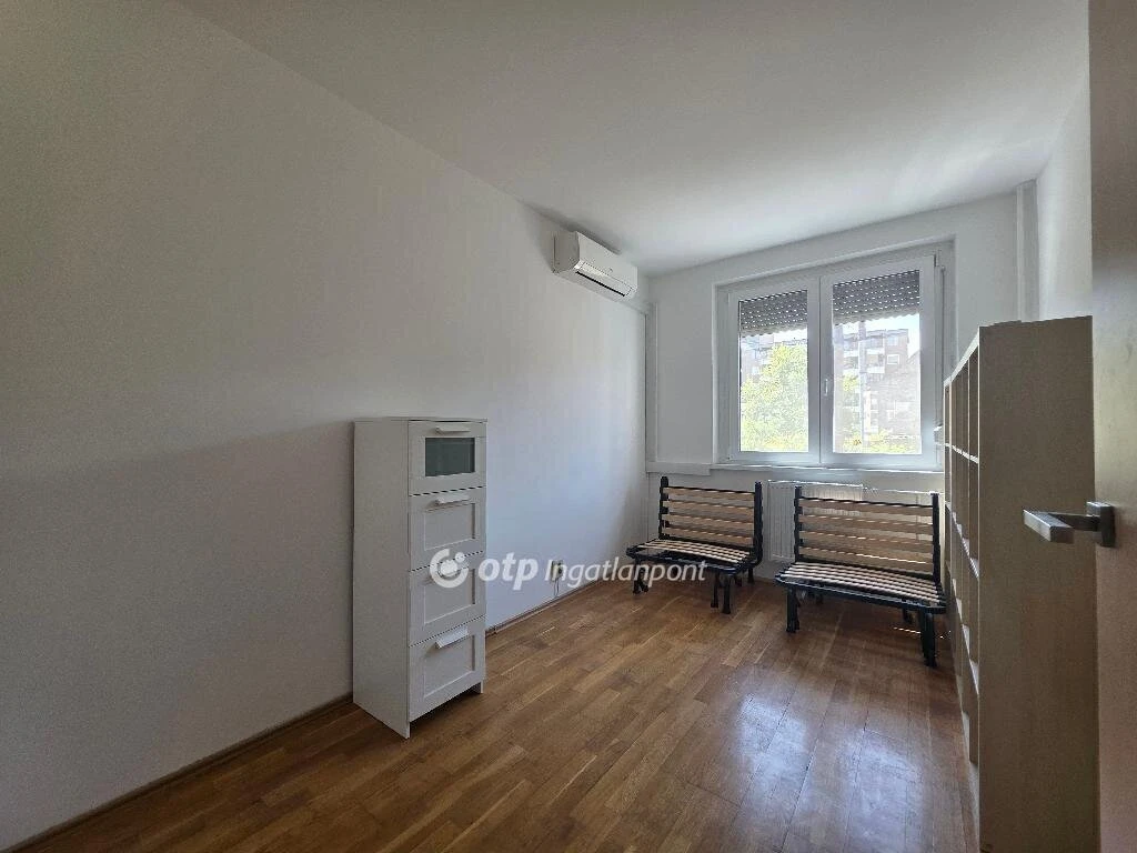 Eladó Lakás, Budapest 8. ker.