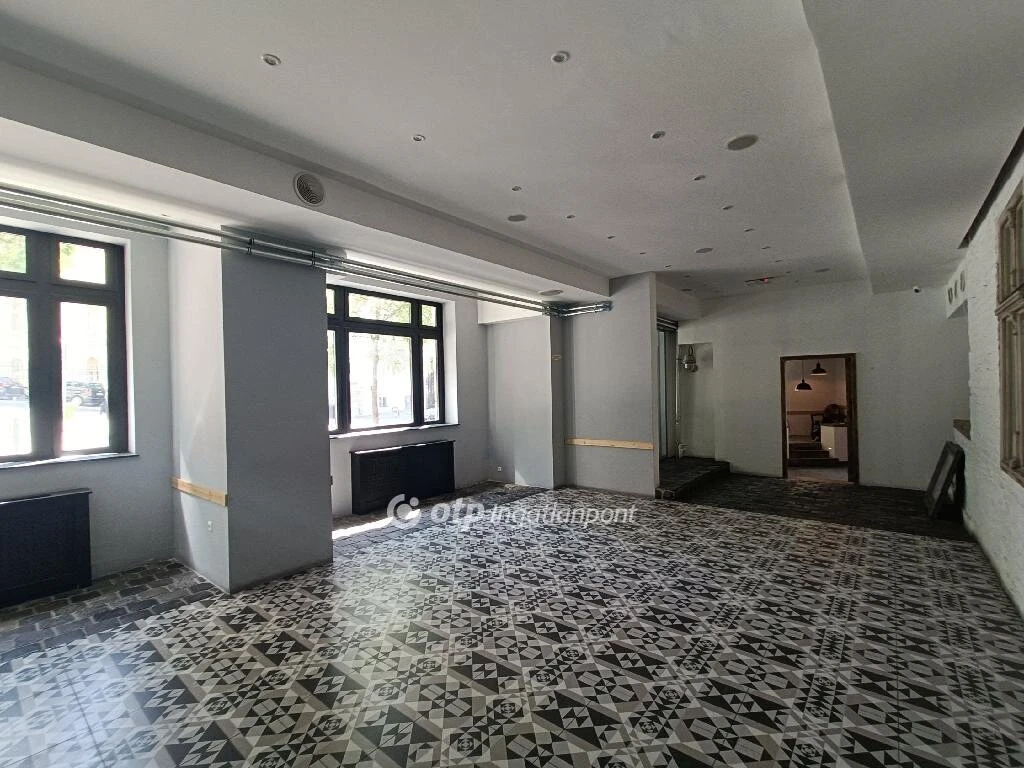 Eladó Étterem, Budapest 2. ker.