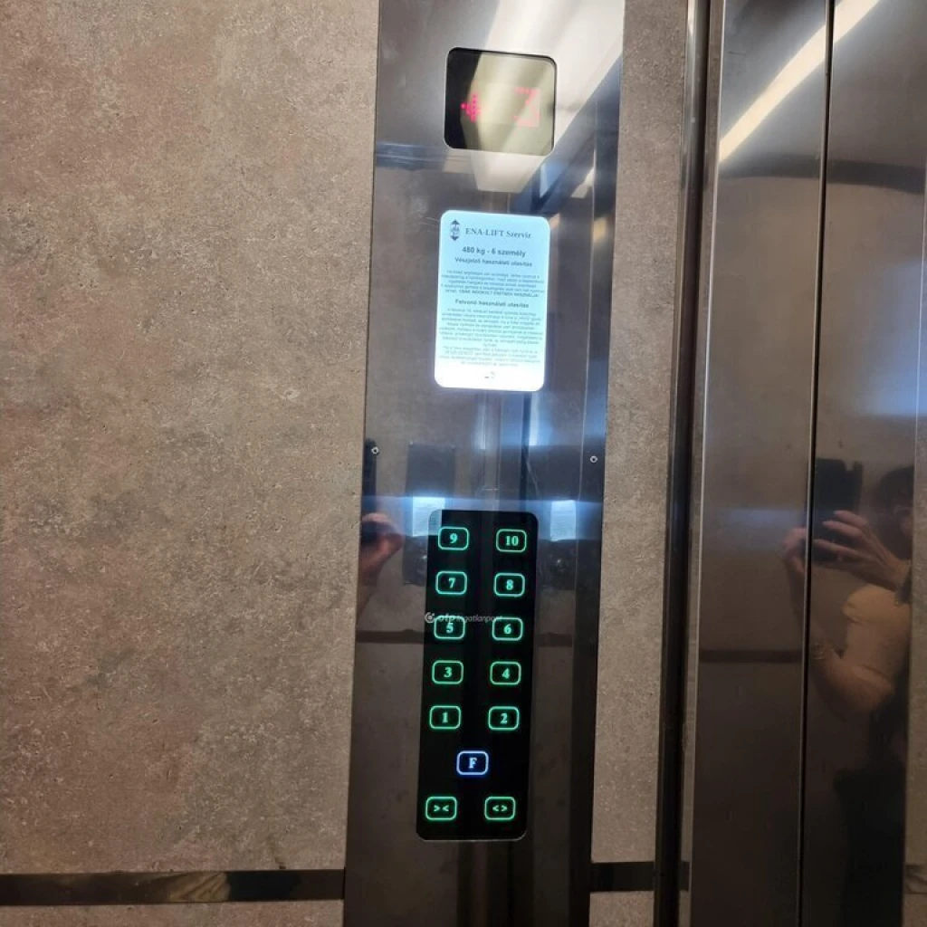 Eladó Lakás, Budapest 4. ker.