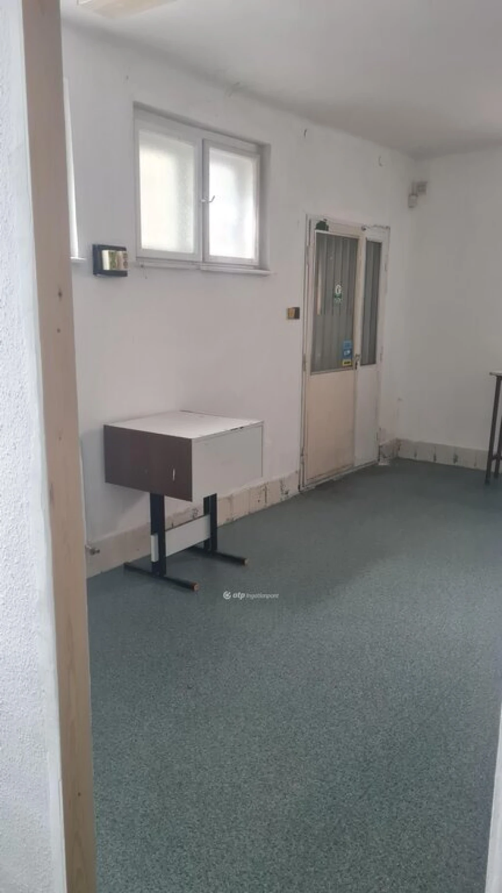 Eladó Üzlethelyiség, Budapest 10. ker.