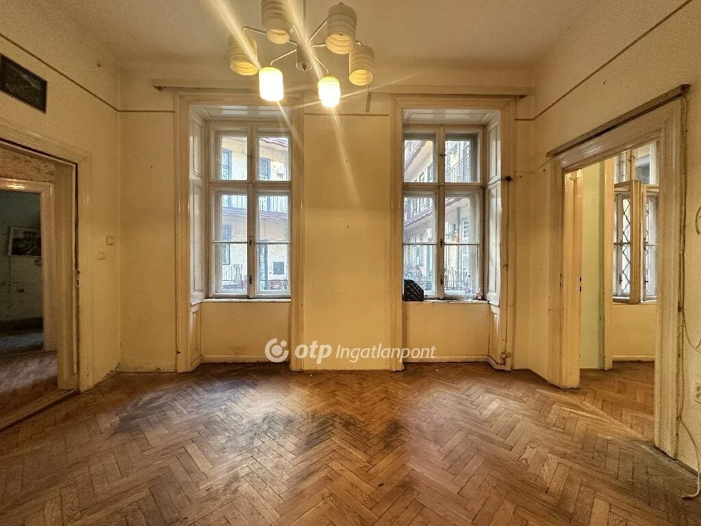 Eladó Lakás, Budapest 8. ker.