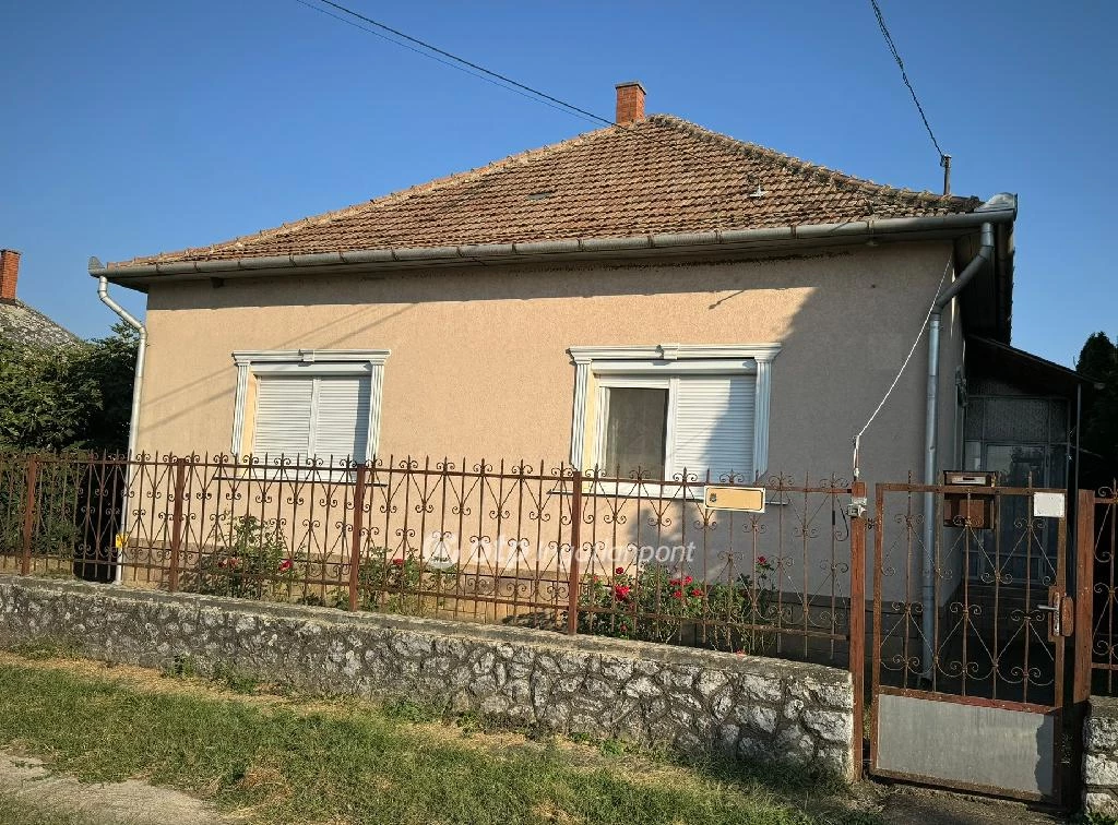 For sale house, Tiszafüred, Központhoz közel