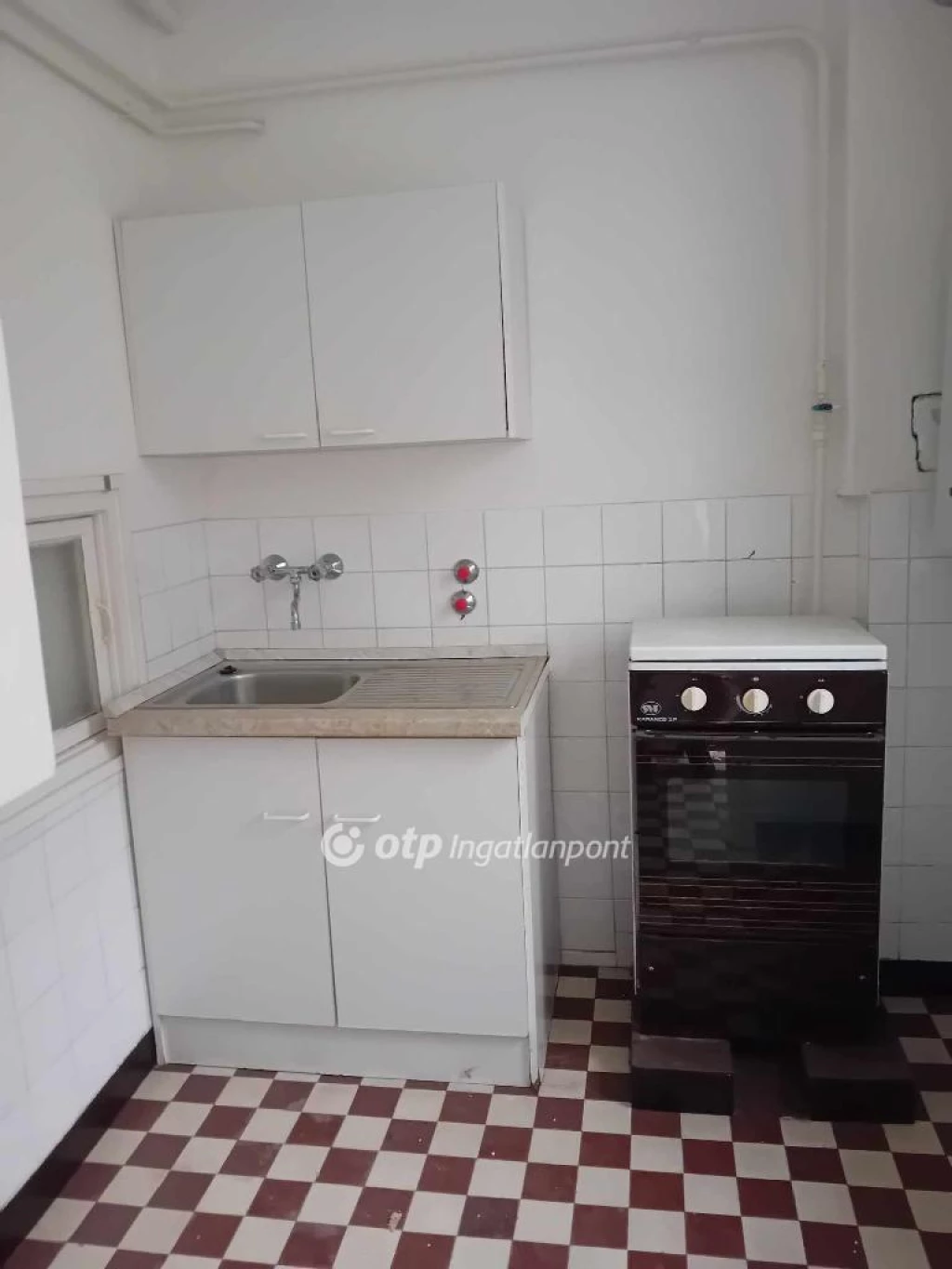 c3-1-name c2-19-name, Hajdúszoboszló, Fürdő