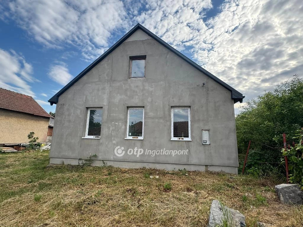 Eladó családi ház, Poroszló, Ökocentrum közelében