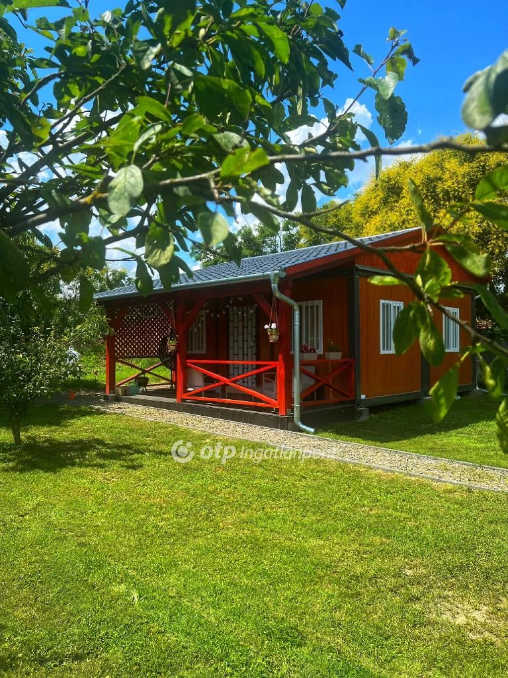 Eladó családi ház, Tiszaszőlős, Központ közeli