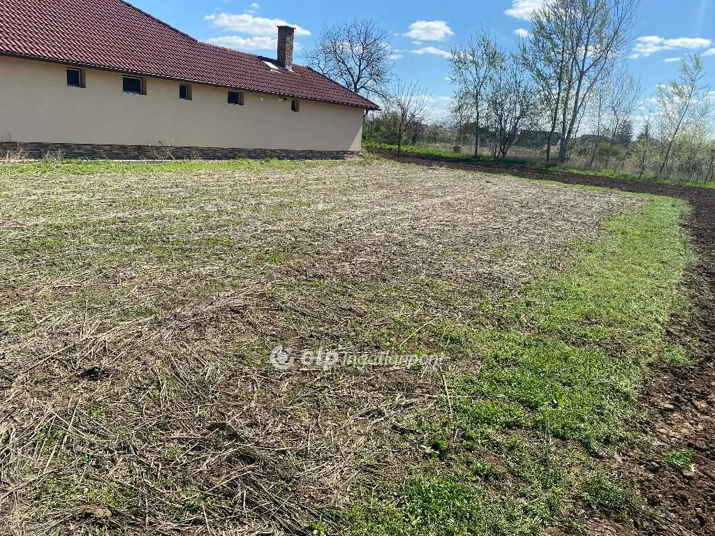 Eladó építési telek, Tiszafüred, Kertváros