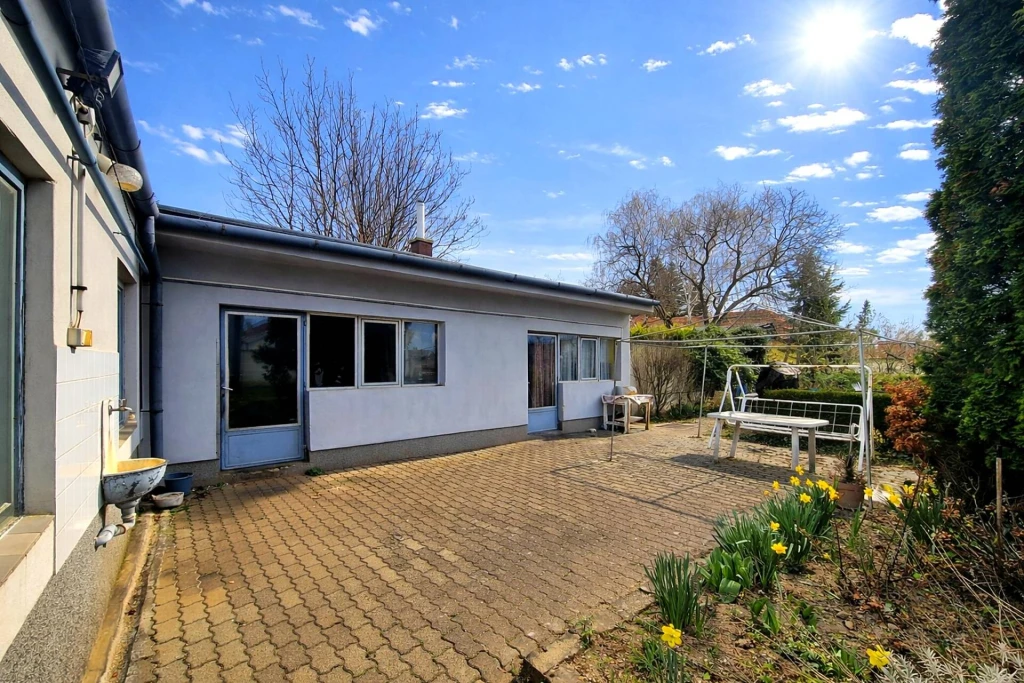 c3-1-name c2-1-name, Székesfehérvár