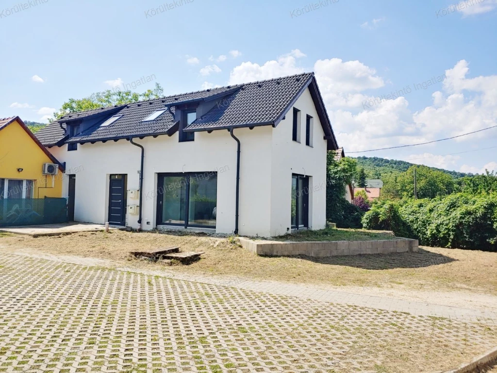 For sale brick flat, Csobánka, Szabadsághegy