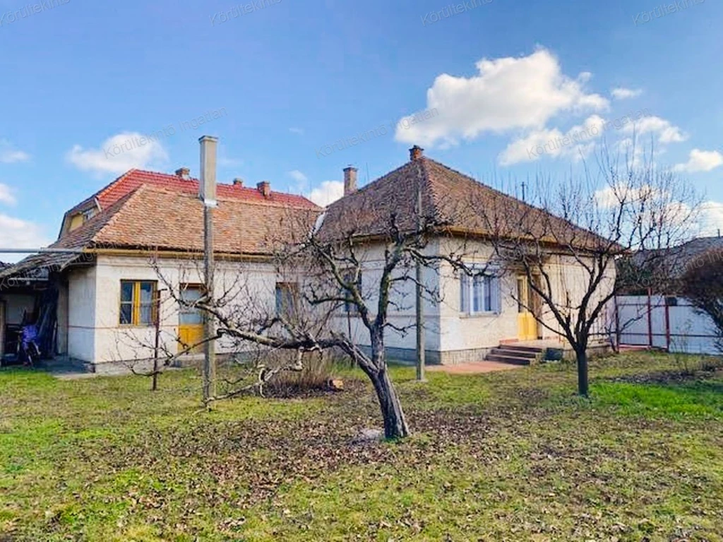 For sale house, Kunszentmárton, Petőfi utca