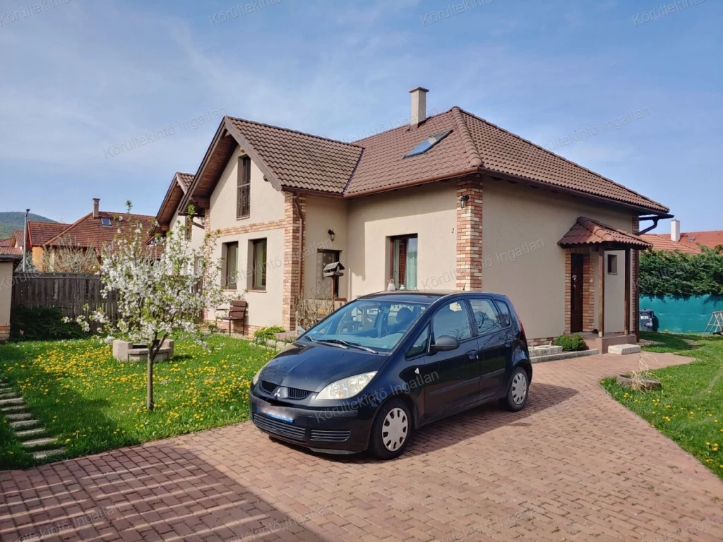 For sale semi-detached house, Pomáz, Margitliget