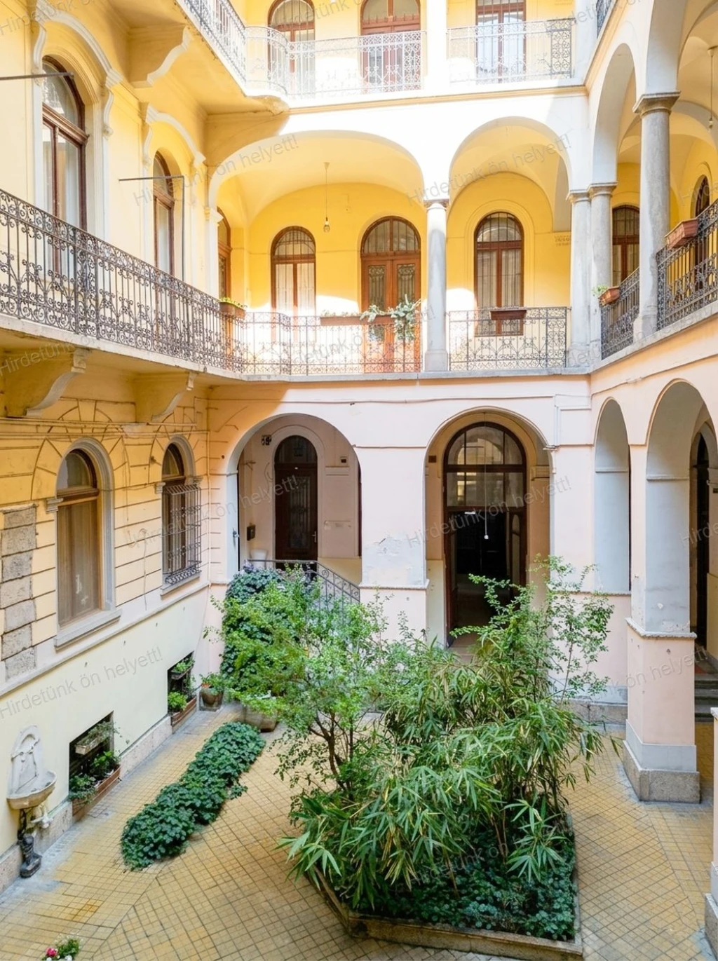 c3-1-name c2-19-name, Budapest VI. kerület, Nagykörúton belüli terület, Eötvös utca