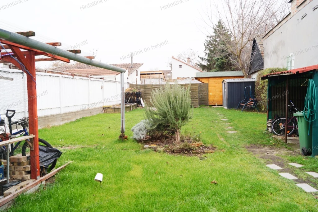 Hirdetünk ön helyett!