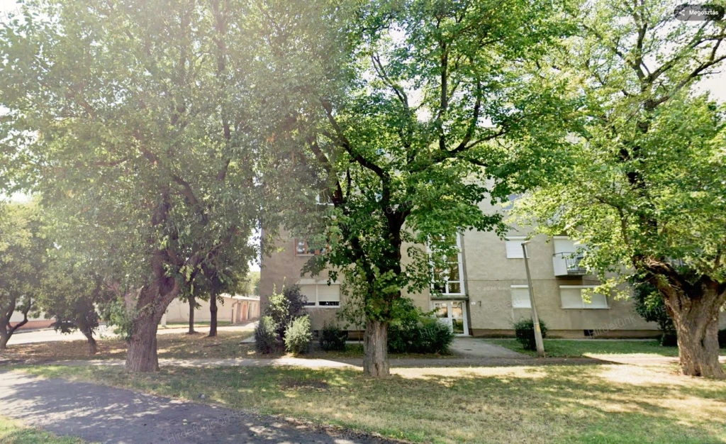 Hívja a Tulajdonost: Takács Imre, +36703676720