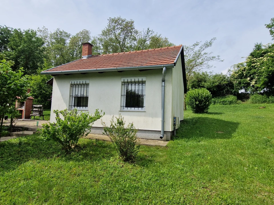 For sale weekend house, Vasvár