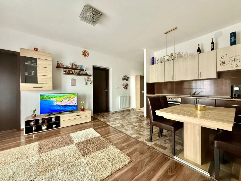 Eladó téglalakás, Sárvár