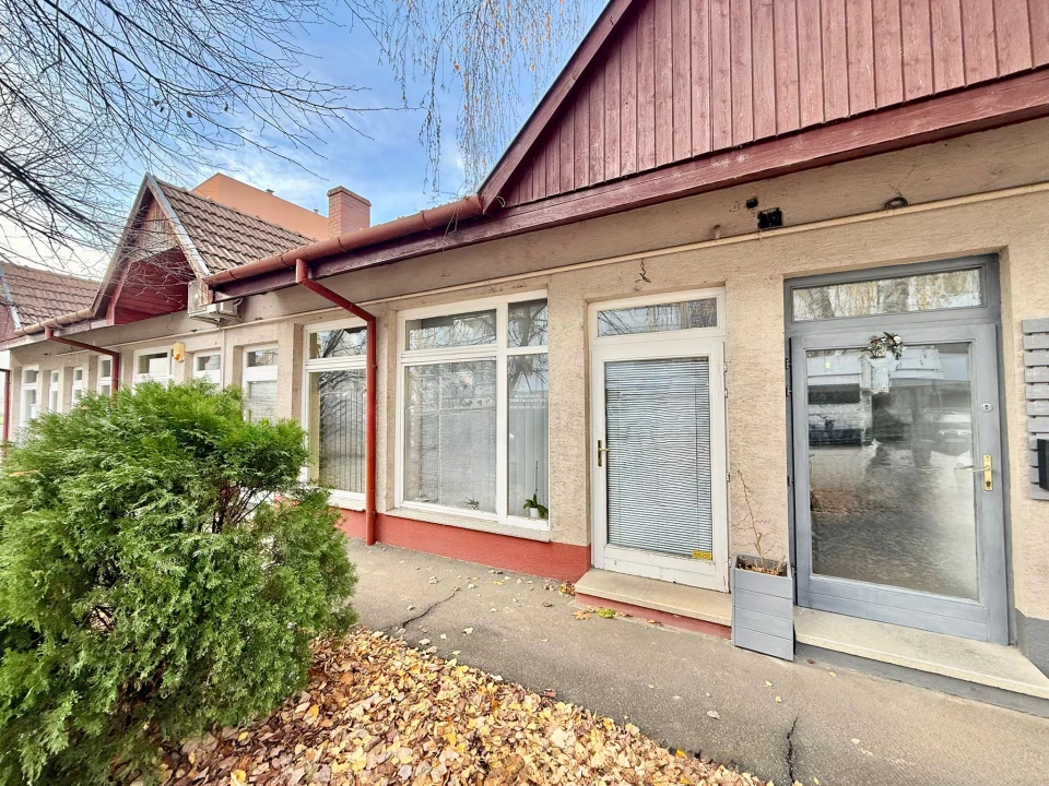 Eladó üzlet, Celldömölk