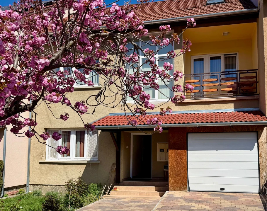 c3-1-name c2-82-name, Sárvár