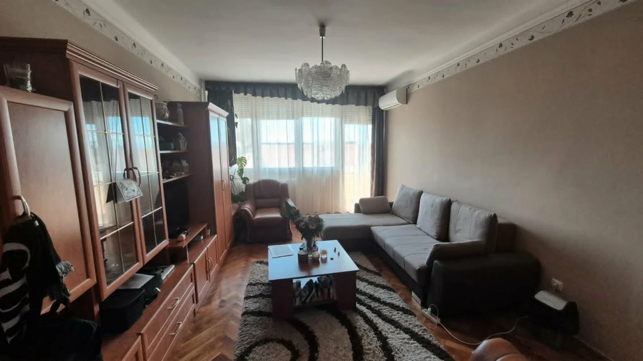 Eladó téglalakás, Sárvár