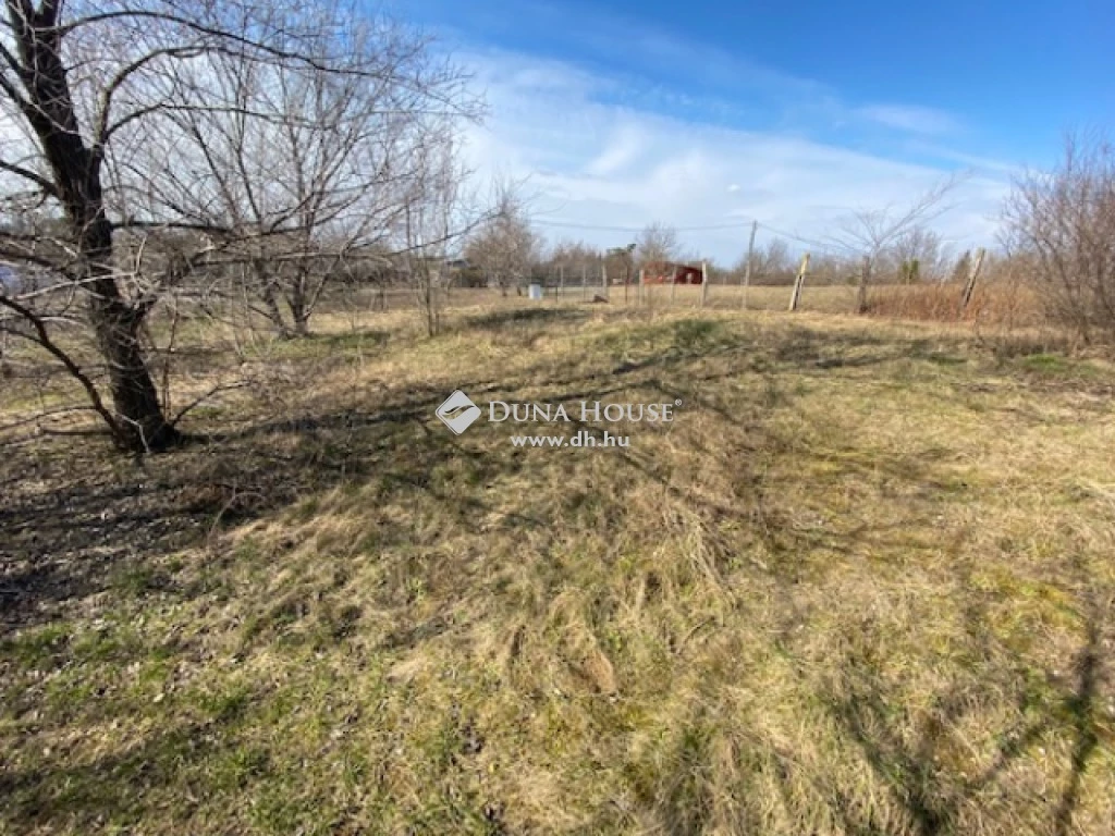 Eladó Telek, Székesfehérvár